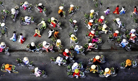 “Duyên dáng Việt Nam” - Tác giả Nguyễn Đông (Việt Nam) - Bằng Danh dự FIAP