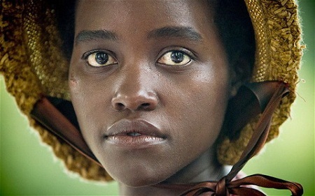 Diễn viên “12 năm nô lệ” và nỗi đau chưa nguôi ngoai - 1 Lupita Nyong'o trong vai nữ nô lệ Patsey.