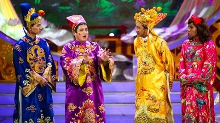 Những dấu ấn khó quên của Táo Giao thông Chí Trung - 6 Táo Giao thông trong chương trình Gặp nhau cuối năm tết 2013.
