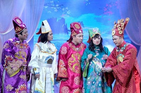 Những dấu ấn khó quên của Táo Giao thông Chí Trung - 7 Táo Giao thông trong chương trình Gặp nhau cuối năm tết 2013.