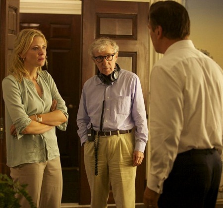 Tuổi thơ nhiều gian khó đã giúp Cate Blanchett nhận được đề cử Oscar - 4 Cate và đạo diễn Woody Allen cùng bạn diễn Alec Baldwin trong “Blue Jasmine”.