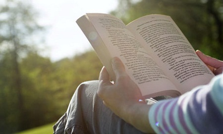 Làm nhà văn ở đâu cũng… đói? - 5 Làm nhà văn ở đâu cũng… đói?