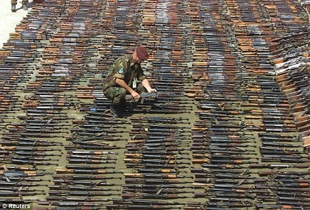 Sự hối hận của người thiết kế ra khẩu AK47 trong bức thư cuối đời - 3 Sự hối hận của người thiết kế ra khẩu AK47 trong bức thư cuối đời