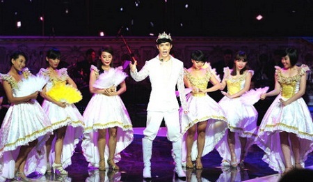 Theo NSND Trung Kiên tiết mục của Nathan Lee đã vi phạm nguyên tắc của opera khi hạ tới 4 tông