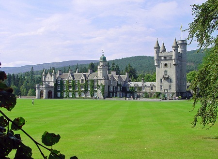 Những lâu đài lộng lẫy nhất thế giới - 7 Lâu đài Balmoral, Scotland, Vương quốc Anh