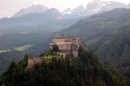Những lâu đài lộng lẫy nhất thế giới - 15 Lâu đài Hohenwerfen, thành phố Salzburg, Áo