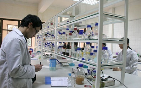 GS. TSKH Trần Duy Quý: Nói “Tiến sĩ giấy” cũng không oan! - 1 Thực tiễn sản xuất sẽ lộ ra ngay ai là người học thật, ai là tiến sĩ giấy.