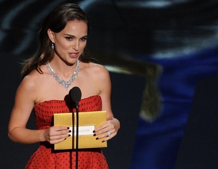 Khám phá bí mật bên trong chiếc phong bì trao giải Oscar