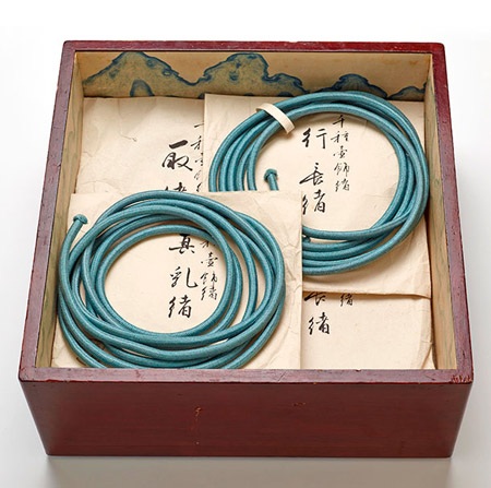 Chiếc bình tầm thường của Trung Quốc trở thành báu vật ở Nhật - 8 Các tài liệu và hiện vật xung quanh bình trà Chigusa cho thấy một giai đoạn lịch sử hấp dẫn.