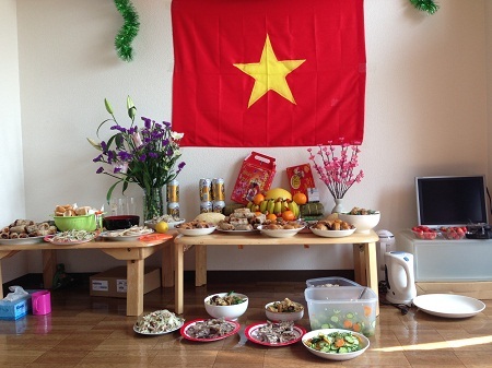 Độc giả cùng chia sẻ Tết Việt xa xứ