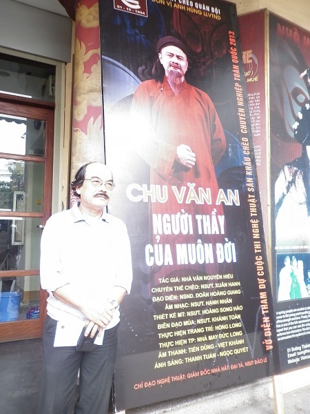 Nhà văn Nguyễn Hiếu