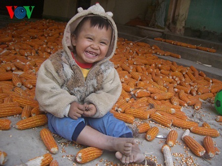 “My day” và câu chuyện của cô gái từ ao làng ra biển lớn - 1 Em Quyền (ảnh: Nguyễn Thị Quỳnh Anh, 11 tuổi)