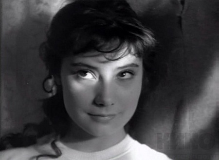 Những ngôi sao màn bạc sống kiêu hãnh trong nghèo khó