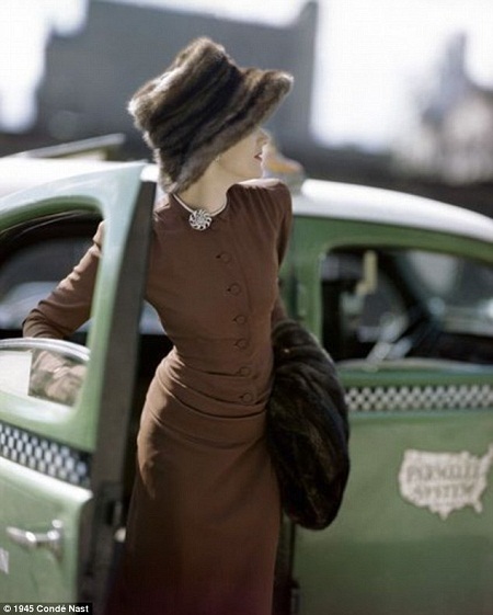 Những gì được gọi là thời trang kinh điển! - 16 Ảnh trên Vogue của Mỹ, tháng 9/1945.