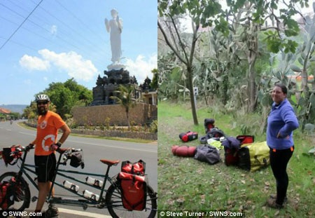 Chụp hình bên công viên quốc gia Perlis của Malaysia.