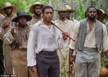 Tuổi thơ bi kịch của dàn diễn viên Phim hay nhất Oscar 2014 - 3 Chiwetel Ejiofor và em gái.