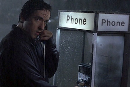 Cuộc điện thoại dưới mưa (Cảnh trong “High Fidelity” - 2000).