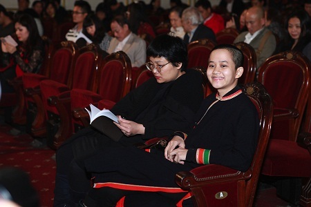 Thưởng thức tiếng đàn của nghệ sĩ dương cầm nổi tiếng nhất thế kỉ 20 - 7 Nghệ sỹ Phó An My và ca
sỹ Lê Cát Trọng Lý