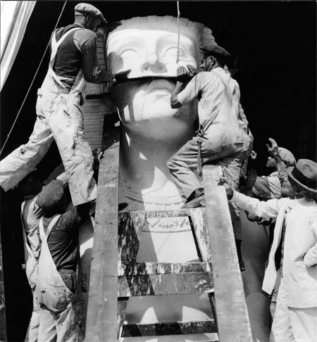 Khám phá phim trường cổ bị chôn trong sa mạc - 3 Khám phá bí mật thành phố Ai Cập cổ chôn trong sa mạc Mỹ