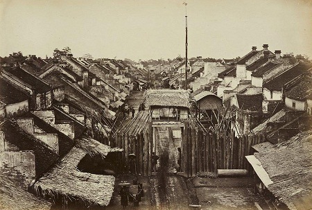 100 năm và “những lớp văn hóa chồng lên nhau” trên phố Hà Nội - 34 Phố Hàng Chiếu (Ảnh: