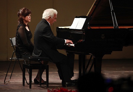 Thưởng thức tiếng đàn của nghệ sĩ dương cầm nổi tiếng nhất thế kỉ 20 - 1 Nghệ sĩ dương cầm