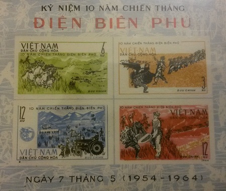 Chợ tem quý “có một không hai” giữa Hà Nội - 10 Bộ tem kỉ niệm 10 năm Chiến thắng Điện Biên Phủ.