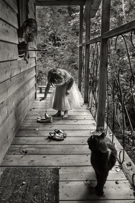 Bên cạnh chùm ảnh đen trắng, Alain Laboile còn chụp cả những bức ảnh màu chân thực và sống động: