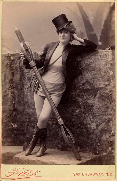 Vẻ đẹp quyến rũ của những vũ công thế kỷ 19 - 10 Phan Hạnh