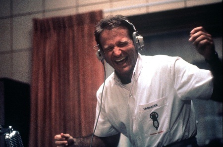 Vì sao “Good Morning, Vietnam” thuộc top 100 phim hay nhất nước Mỹ? - 4 Vì sao “Good Morning, Vietnam” thuộc top 100 phim hay nhất nước Mỹ?