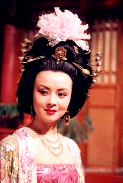 Mỹ nhân nào đẹp nhất trong các mỹ nhân? - 20 Hầu Tuấn Kiệt (1996):