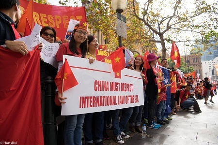 Cộng đồng người Việt tại Sydney biểu tình phản đối Trung Quốc - 1 Cộng đồng người Việt tại Sydney biểu tình phản đối Trung Quốc