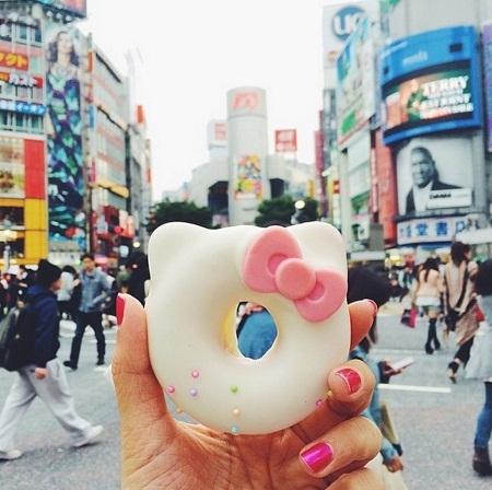 Vẻ quyến rũ khó cưỡng của ẩm thực Việt Nam qua ảnh - 7 Bán rán hình
Hello Kitty ở Tokyo, Nhật Bản.