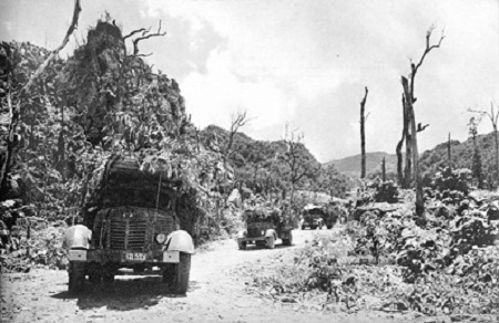 Phạm Tiến Duật: Người mang chân dung một thời đại - 7 Lửa đèn, Bài thơ về tiểu đội xe không kính