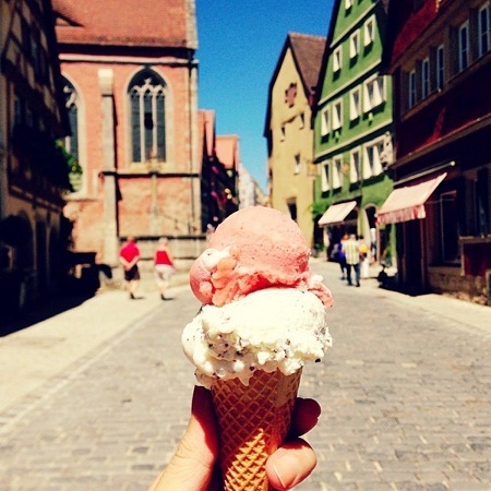 Vẻ quyến rũ khó cưỡng của ẩm thực Việt Nam qua ảnh - 20 Kem ở thị trấn Rothenburg
Ob de Tauber, Đức.