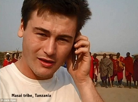 Chàng trai “hát tình ca” ở Việt Nam và 25 quốc gia khác để... cầu hôn - 3 Chàng trai “hát tình ca” ở Việt Nam và 25 quốc gia khác để... cầu hôn