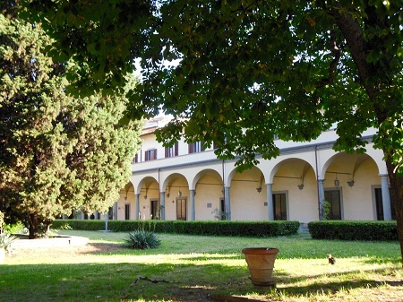 Chị em gái và con gái của Lisa từng sống trong tu viện San Domenico di Cafaggio này.