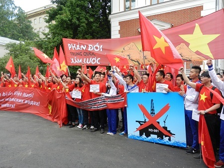 Phản đối giàn khoan từ Mátxcơva: Không chỉ là phẫn nộ - 10 Võ Hoài Nam