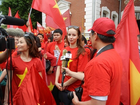 Phản đối giàn khoan từ Mátxcơva: Không chỉ là phẫn nộ - 11 Võ Hoài Nam