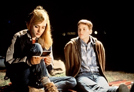 Bất ngờ với “tên khai sinh” của các bộ phim nổi tiếng - 12 “Basic Instinct” (Bản năng gốc - 1992) hay “Love Hurts” (Tình yêu làm tổn thương).