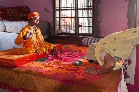 Người dân địa phương coi Arshid là hiện thân của vị thần khỉ Hanuman.