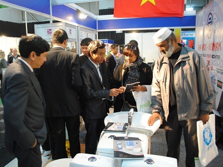 Việt Nam tham dự Hội chợ thương mại quốc tế SAITEX lần thứ 21 tại Nam Phi