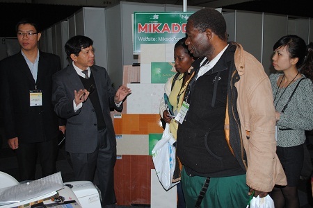 Việt Nam tham dự Hội chợ thương mại quốc tế SAITEX lần thứ 21 tại Nam Phi