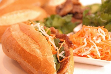 Bánh mì Việt Nam “đắt sô” tại Mỹ - 6 Bích Ngọc