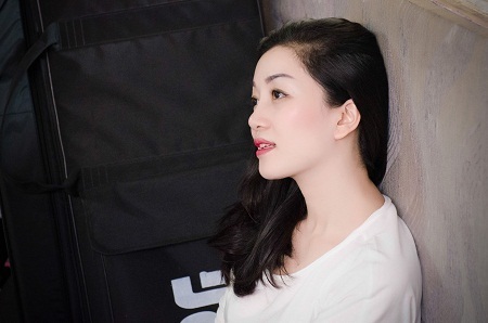 Tùng Dương tích cực chuẩn bị cho đêm nhạc “Gửi người em gái miền Nam” - 13 Thu Hà ngồi nghỉ giải lao