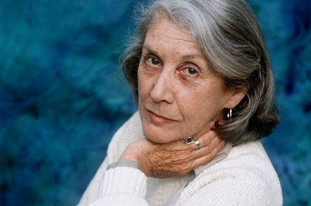 Nữ nhà văn từng đoạt giải Nobel Văn học qua đời - 1 Tin tức về sự ra đi của Nadine Gordimer vừa được chính thức đăng tải trên hàng loạt tờ báo uy tín.
