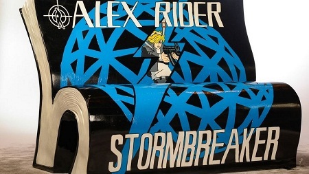 Điệp viên James Bond lên... “ghế băng văn học” của trẻ em - 10 Bích Ngọc