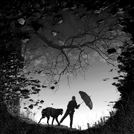 Gia đình Sebastian sống trong một thung lũng, xung quanh nơi họ ở là những ngọn núi đẹp nên thơ.