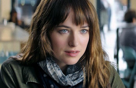 Trailer phim “50 sắc thái” vừa ra mắt đã gây tranh cãi - 2 Nữ diễn viên Dakota Johnson vào vai Anastasia Steele