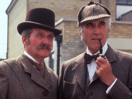 Vẻ ngoài hấp dẫn của Sherlock Holmes trên màn ảnh - 9 Christopher Lee: