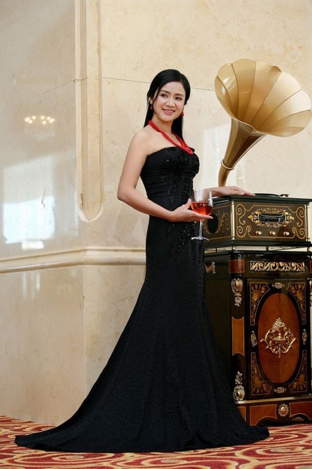 Chuyện đời ít biết của Thu Hà "Lá ngọc cành vàng" - 1 Chuyện đời ít biết của Thu Hà Lá ngọc cành vàng